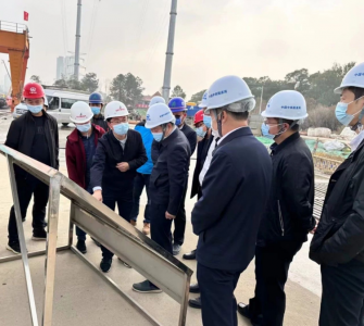 ��ס���־ֳ�����һ����̵�ϼ·��Ŀ�ֳ�����