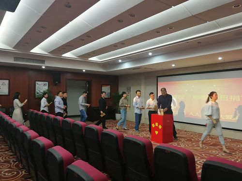 ������Ͷ���Ż�����չ���ȱ�һ�վ衱�