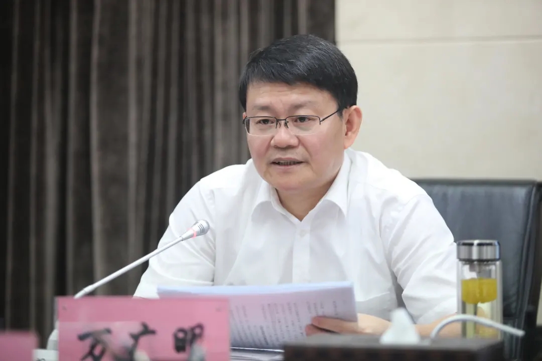 Íò¹ãÃ÷ÔÚ×ÊÑô³ÇÊн¨ÉèͶ×ʼ¯Íŵ÷ÑÐ