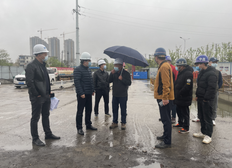 ���¸���ɽ������Ƭ��������ʩ���蹤�̼���ϼ···���ۺϹ��ȹ����Ӳ�