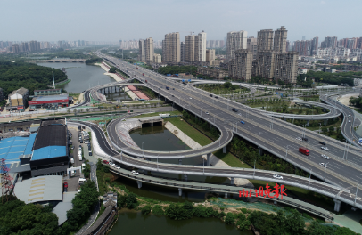 ��˵�����Ļ� | ���򵳺����񽻳�����������Ӳ�Ĵ����